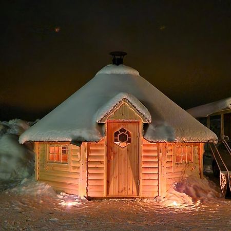 Kuttainen Lodge Karesuando Екстер'єр фото