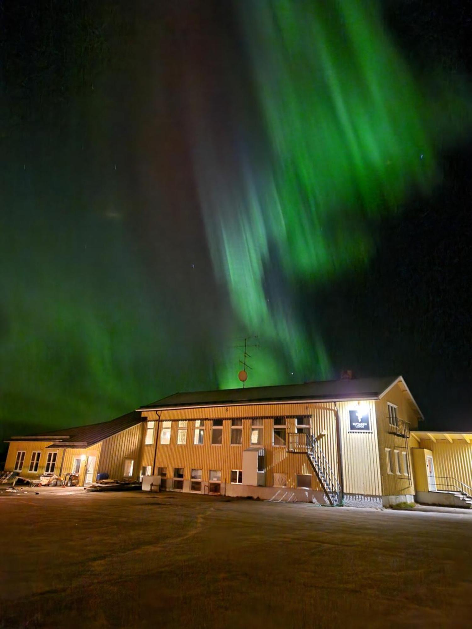 Kuttainen Lodge Karesuando Екстер'єр фото